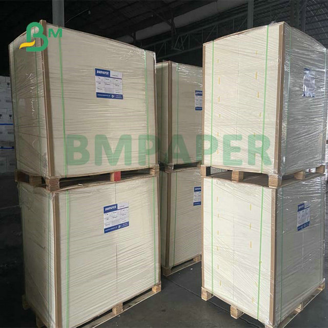 95 x 130cm 200gram 250gram weiße glatte Art Paper Roll For Brochure Herstellung