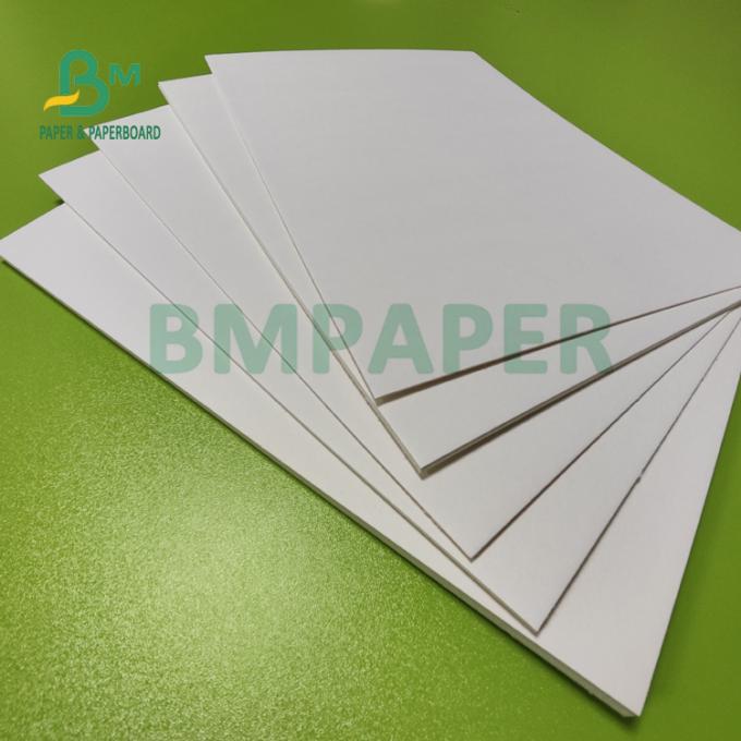0.9mm 1.4mm unbeschichtetes Küstenmotorschiff-Papier für Hotel 69 x 97cm Wasser-Absorptionsmittel