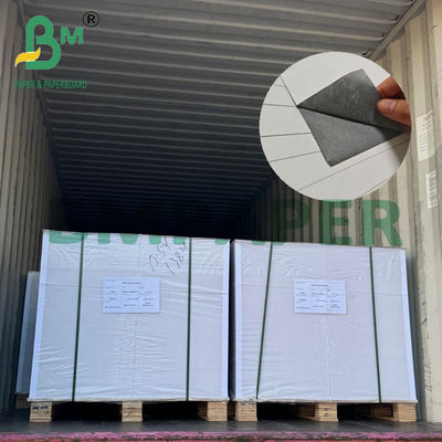 300 g schwarzer Kern verglaster Finish-Material Spielkartenpapier 494 x 685 mm
