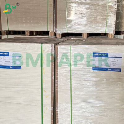 90 gm 30,75 x 24,75 " Zwei Seiten weißes Zigarettenpapier