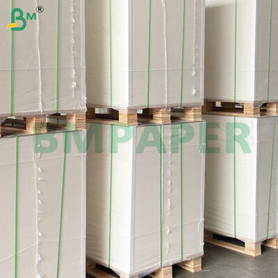 Schwarzblau Bild Kohlenstofffreies Kopierpapier Ideal für doppelte und dreifache Formen ohne Kohlenstoffpapier, das die Verarbeitung von mehreren Teilen ermöglicht