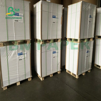 Super 700mm x 1000mm saugfähige Papierblätter absorbieren flüssiges Planum