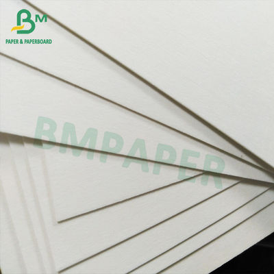 Kundengebundenes weißes Pappoffsetpapier 0.6mm für Getränk-Küstenmotorschiffe