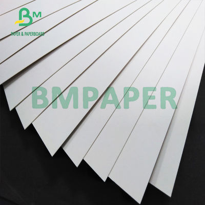 feuchtigkeitsbeständiges 325gsm CCK Clay Coated Kraft Back Paper für Faltschachtel-Kästen