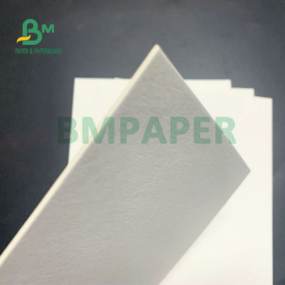 Offsetdruck-Holzschliff-Küstenmotorschiff-Karton 0.6mm 0.9mm 0.7mm 460 x 610mm
