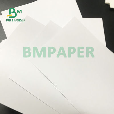70gsm 75gsm weißes unbeschichtetes Holzfrei gute glatte Papier700mm x 1000mm