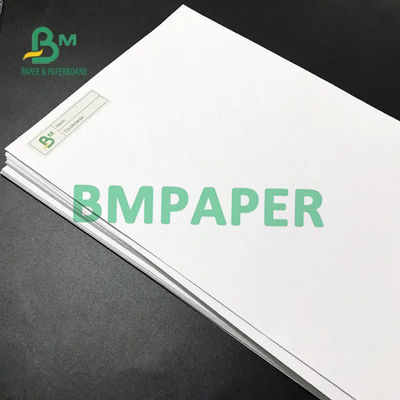 Riesiges unbeschichtetes weißes gebleichtes Papier 160gsm 180gsm 200gsm Offet Rolls, das Papel druckt