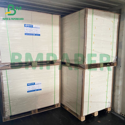 Weißes Spitzen-Clay Coated Kraft Liner Board-Papier 140g - 200g für Karton-Kasten