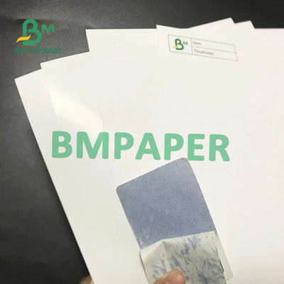 Glanz-Karton 300gsm 350gsm für Schürhaken-Karten-blauen Kern/schwarzer Kern-Antiperspektive