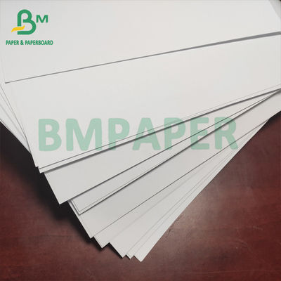weißes Offsetdruck-Papier-unbeschichtete glatte Jungfrau-Masse 100% 50# 60# 70#