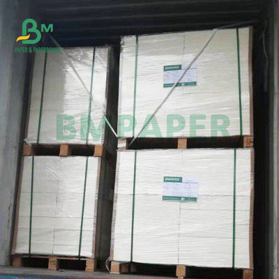 0.7mm 1mm unbeschichtetes Küstenmotorschiff Papier für Getränke 455mm x 570mm Elfenbein-Weiß