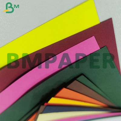 110g 180g färbte Bristol Paper Board Wrapping Kraft-Papier