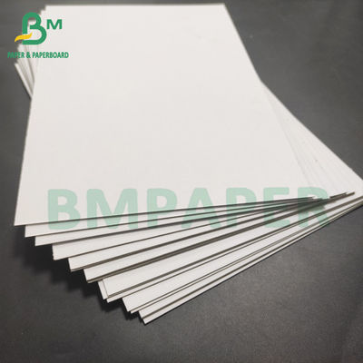 Doppelseitiges weißes Karton 1 mm 750 gm Blattgröße Verpackungspapier