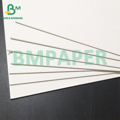 0.8mm Jungholzmasse Weißes Feuchtigkeitsabsorptionspapier Super schnell Wasserflecken absorbieren