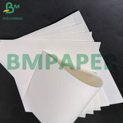 Kraftpapier, weiß gebleicht, breite Jumbo-Rolle, 48'