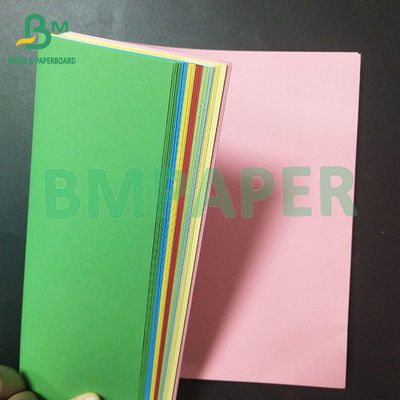 Papier für den Postdruck mit hoher Glättlichkeit und Opacität