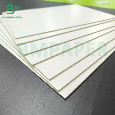 1000 gm Karton, weiß beschichtet, doppelseitig 65 x 100 cm Feinkarton