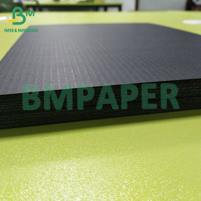 1.5MM 2MM E Pit 110+110+110 Schwarzes Karton Dreischicht Flöte Wellpappe für die Papierverpackung