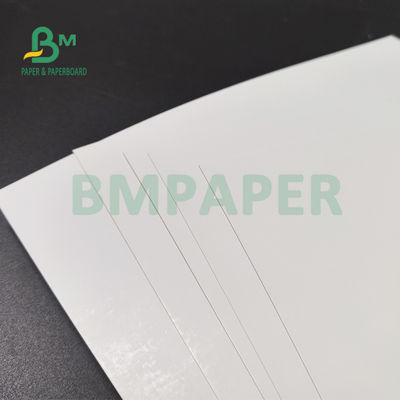 220 g 270 g Einseitig beschichtetes glänzendes weißes Papier für Postkarten 700 x 1000 mm