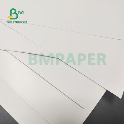 270 gm 350 gm Premium C2S Glanzdeckel für Broschüren 93% Weiß 25' x 38'