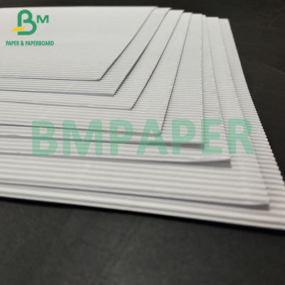 120 +120 GSM 1MM Dicke Weiß Einseitiges Wellplattenbrett mit zwei Schichten