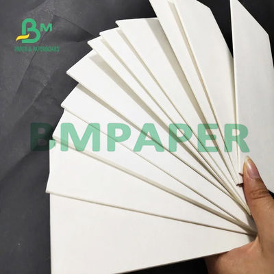 Weiße Farbe 100 gm 105 gm Wasserabsorptionsfähigkeit Jungfrau Papier für Achterbahn