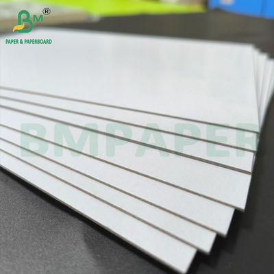 1.1 mm 1,2 mm Weißes Chipboard mit mittlerem Gewicht Papierblätter weiß auf beiden Seiten