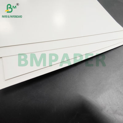 1 mm 1,5 mm weiß beschichtetes Triplex-Papierbrett für Kleidungskisten 24 x 36 Zoll