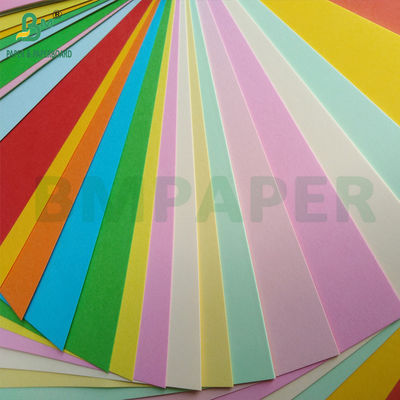 Nicht beschichtetes weißes und farbiges Papier 70 gm 80 gm Handwerkspapier in Farbe
