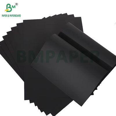 400GSM Schwarzes Papier für Fotoalbum 700 X 1000 mm gute Festigkeit Jungfruchtzellstoff