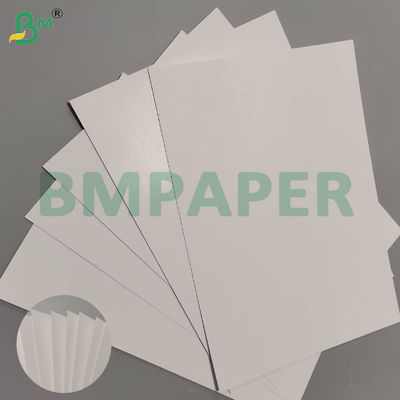 Schwarzer Kern Papier glatte, hoch faltbeständige Spielkartenpapier 450 * 320mm