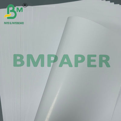 150gm hohe glänzende C2s Kunstpapier Weiße Seide Scheinplatte für Deckel