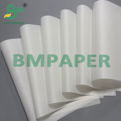 38gm Weißes fettdichtes Papier Lebensmittelqualität Hohe Temperaturbeständigkeit 80 * 110cm