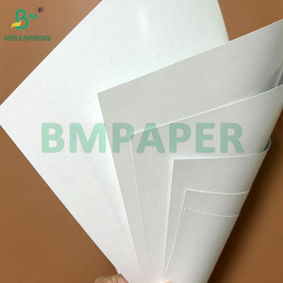 310 Gramm doppelseitig beschichtetes schwarzes Spielpapier aus Karton A4