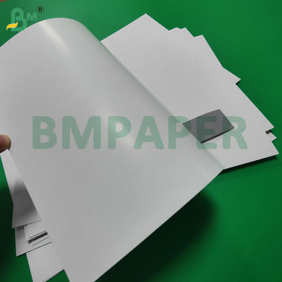 310g 320g Glanzschwarzes Kern-Pokerpapier für Spielkarten, Anti-Spick-Schutz, 8,5'' x 11''