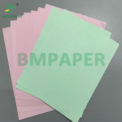 Hochfarbiges Papier 48 gm 55 gm Kohlenstofffreies Papier zur Herstellung von vierteiligen Kohlenstofffreien Formen