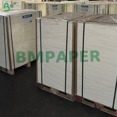 310 gsm 330 gsm schwarzes Kern-TCG-Kartonpapier zur Herstellung von Spielkarten A4